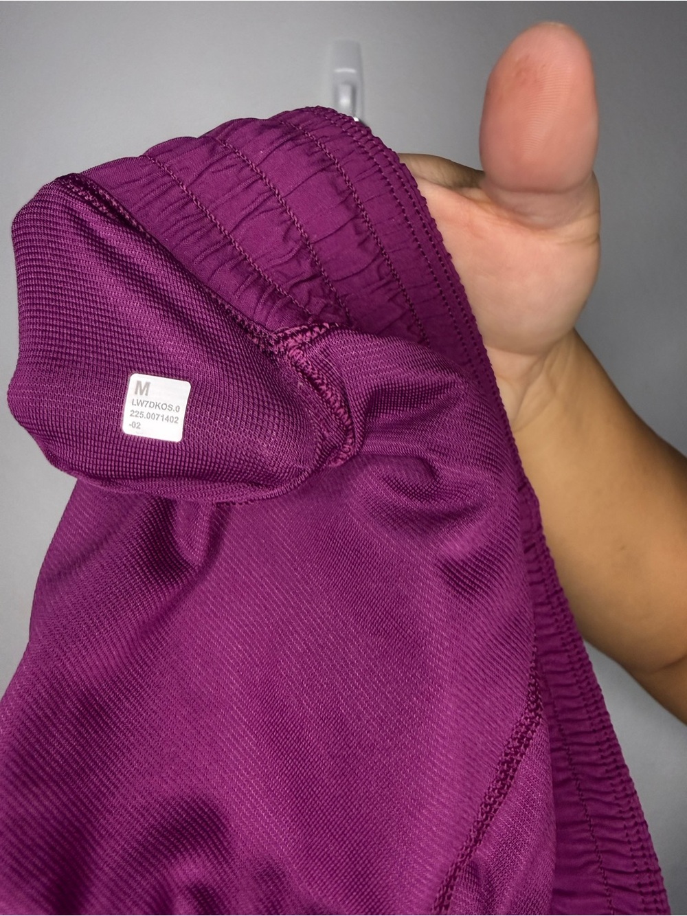 Lululemon Shake It Out High-Rise Running Short 2.5" in Chilled Grape - Picture 3 of 3